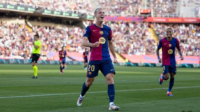 Dani Olmo ghi bàn trong cả 2 trận đầu tiên với Barca